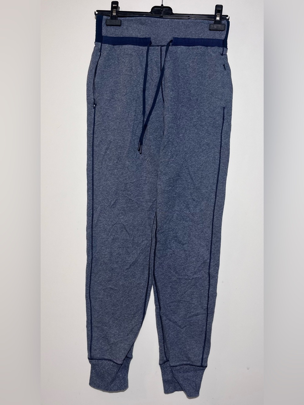 Lululemon women’s Grey Drawstring sweat Jogger Pants Sz 4